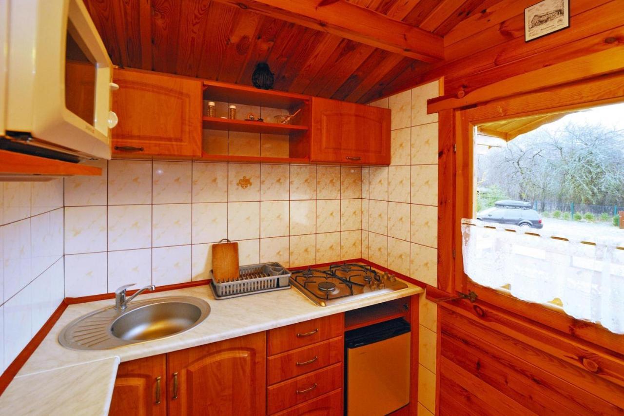 Holiday Home Close To The Lake Shore, Dabrowica Dabrowica  المظهر الخارجي الصورة