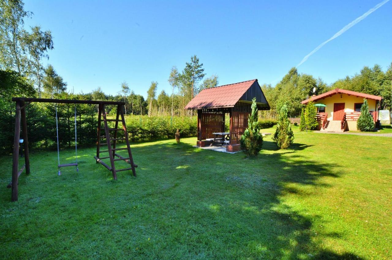 Holiday Home Close To The Lake Shore, Dabrowica Dabrowica  المظهر الخارجي الصورة