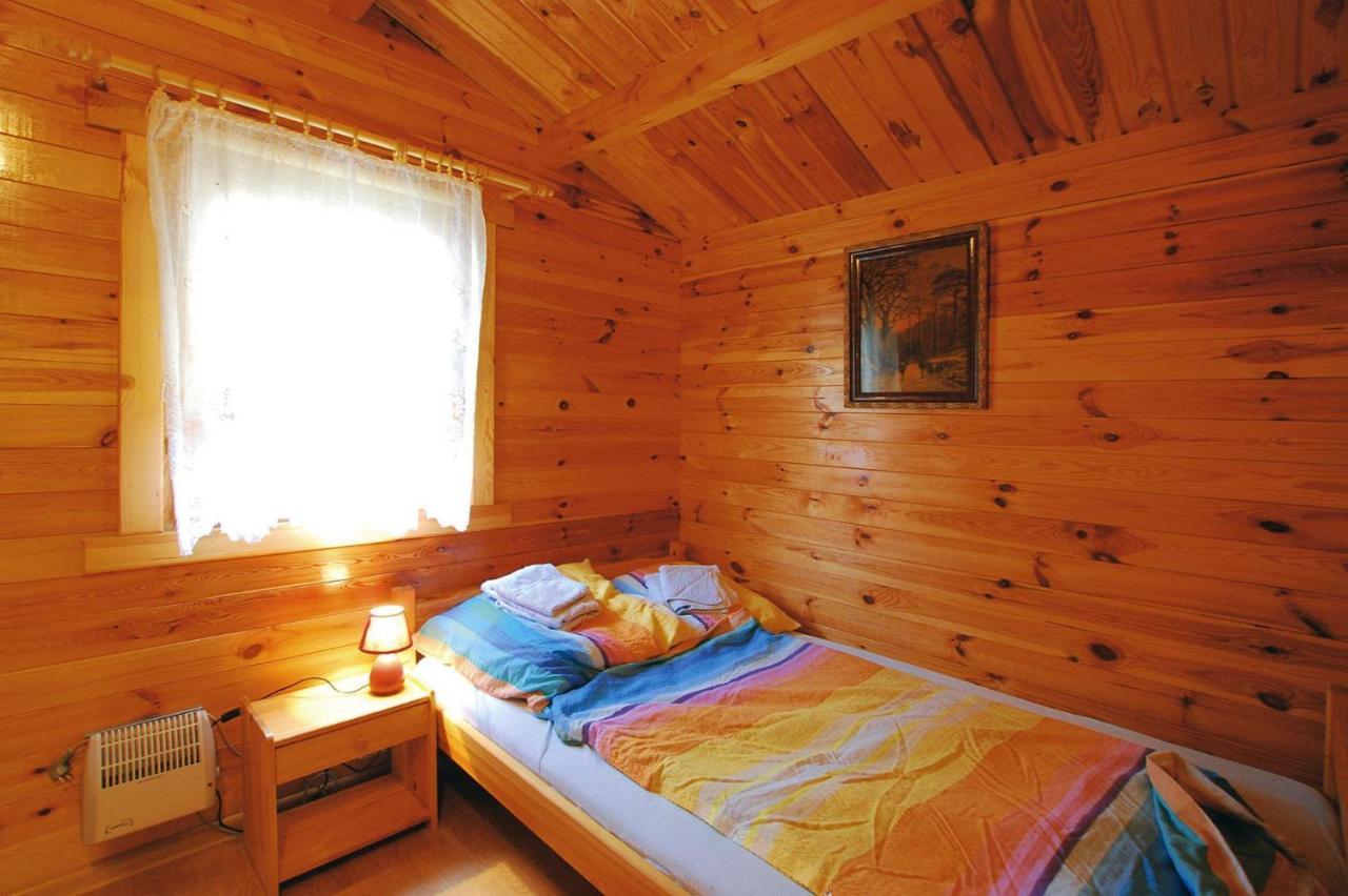 Holiday Home Close To The Lake Shore, Dabrowica Dabrowica  المظهر الخارجي الصورة