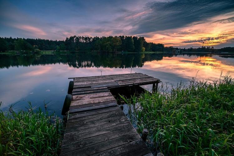 Holiday Home Close To The Lake Shore, Dabrowica Dabrowica  المظهر الخارجي الصورة